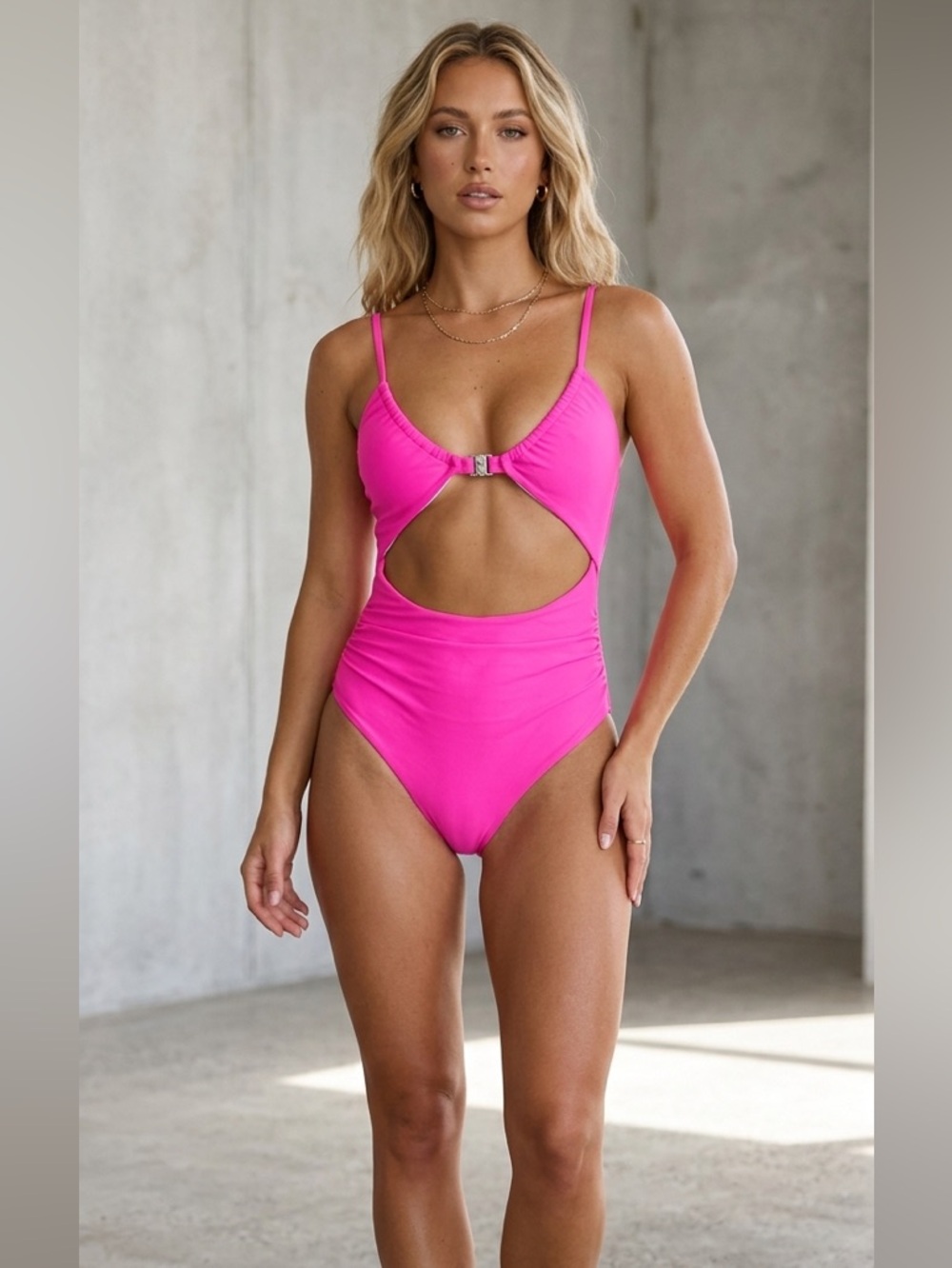 Hot Pink Cutout One Piece Swimsuit Women’s XL NWOT Fuchsia Monokini Bathing Suit